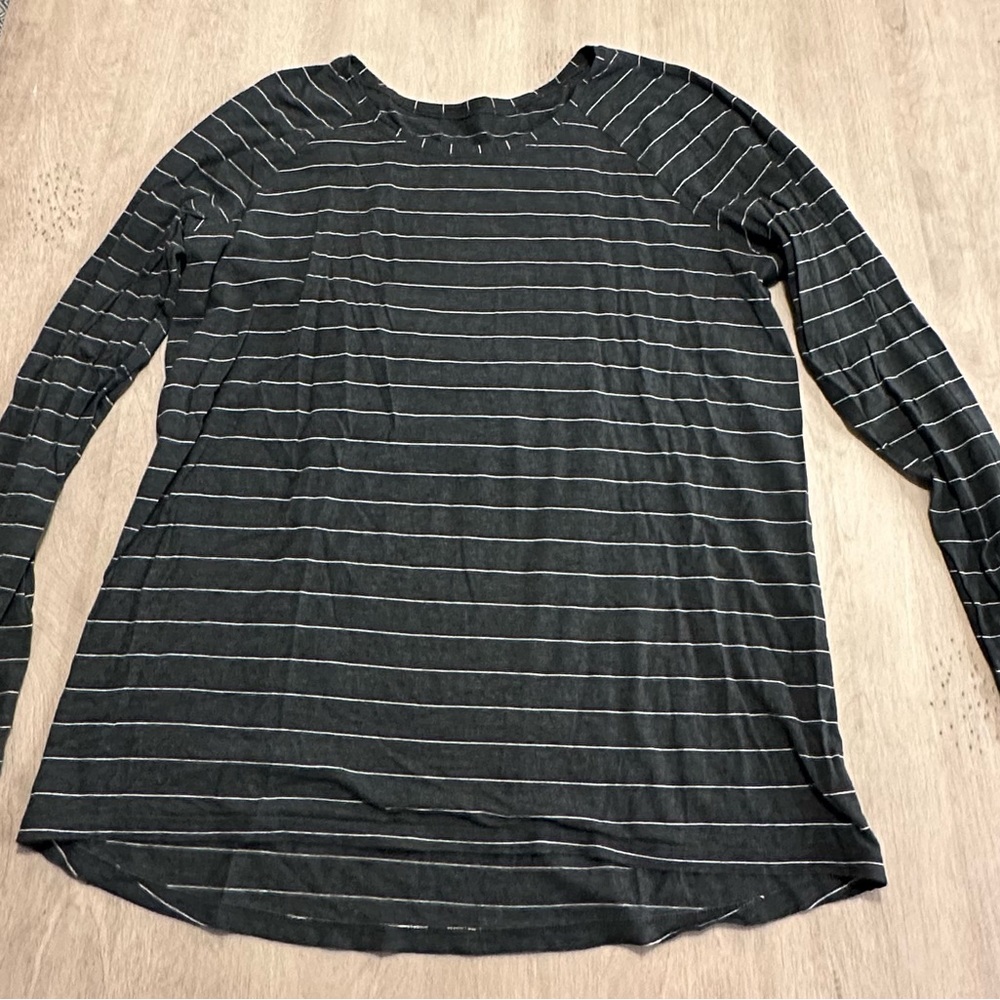 Lululemon long sleeve athletic shirt